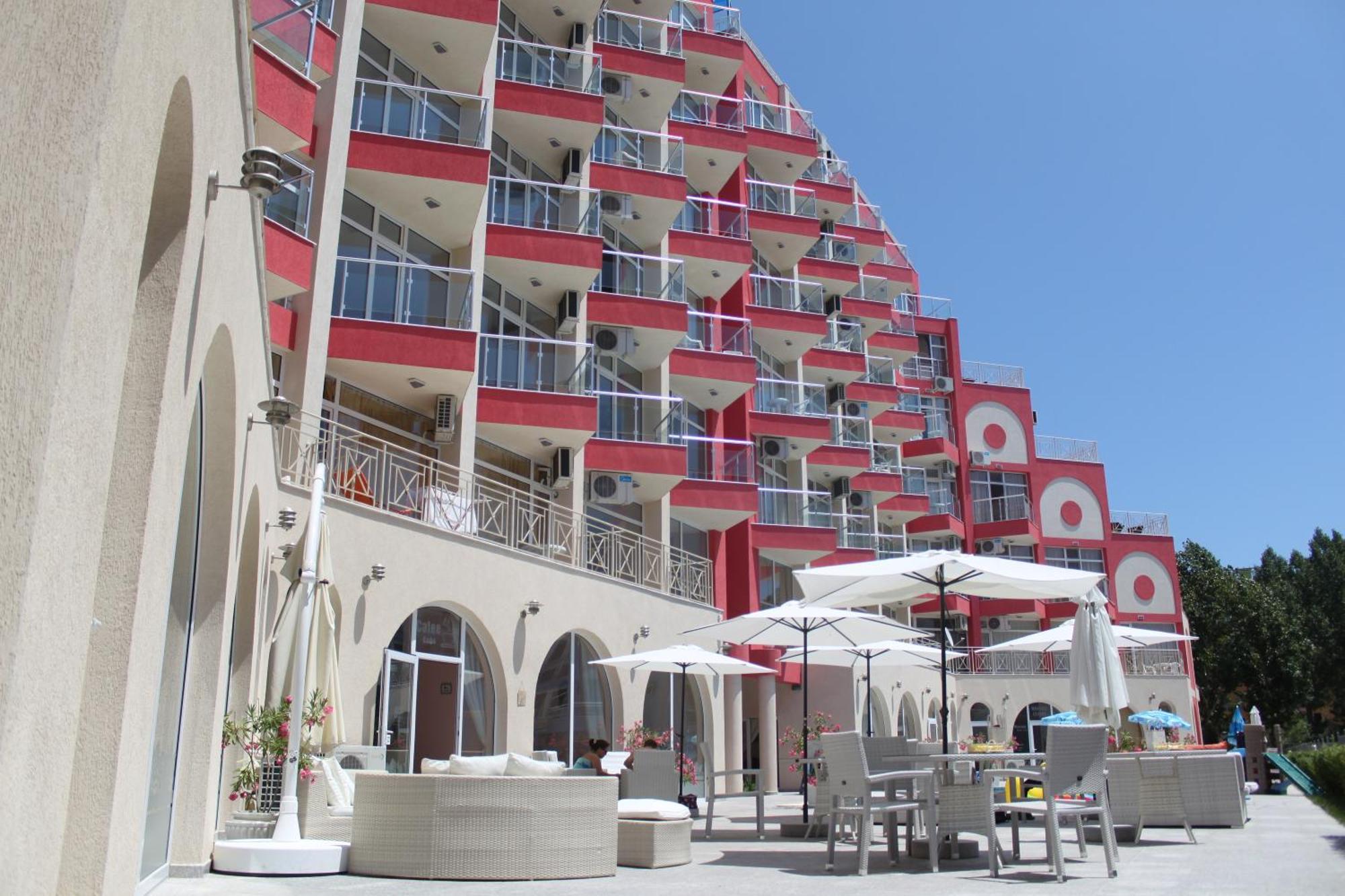 Rose Garden Omax Apartments Slăntjev Brjag Exteriör bild