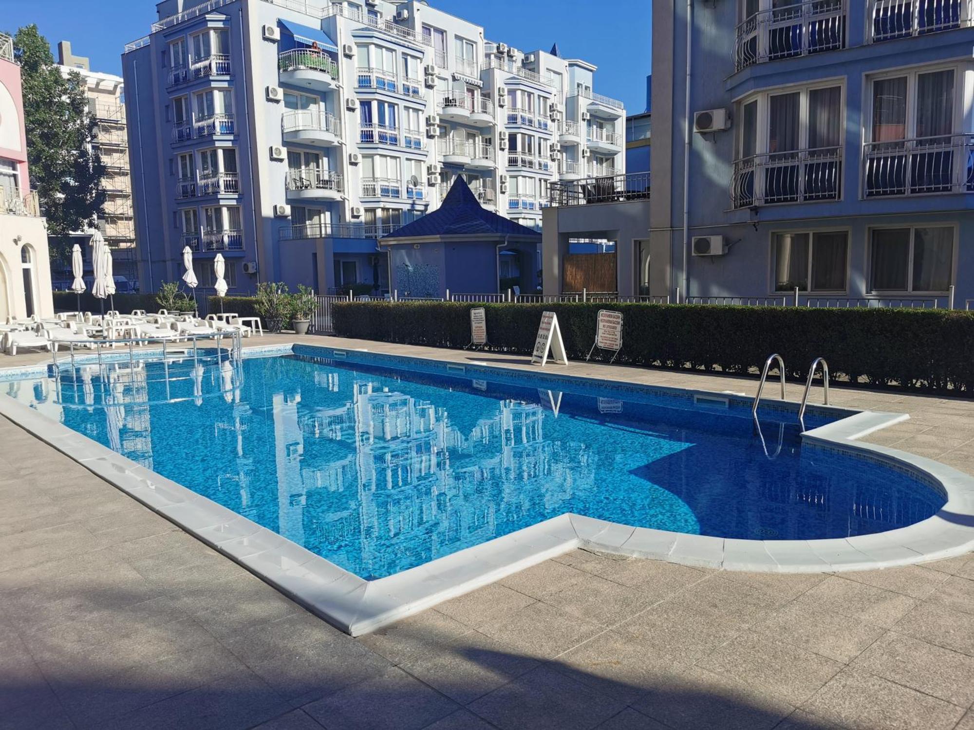 Rose Garden Omax Apartments Slăntjev Brjag Exteriör bild