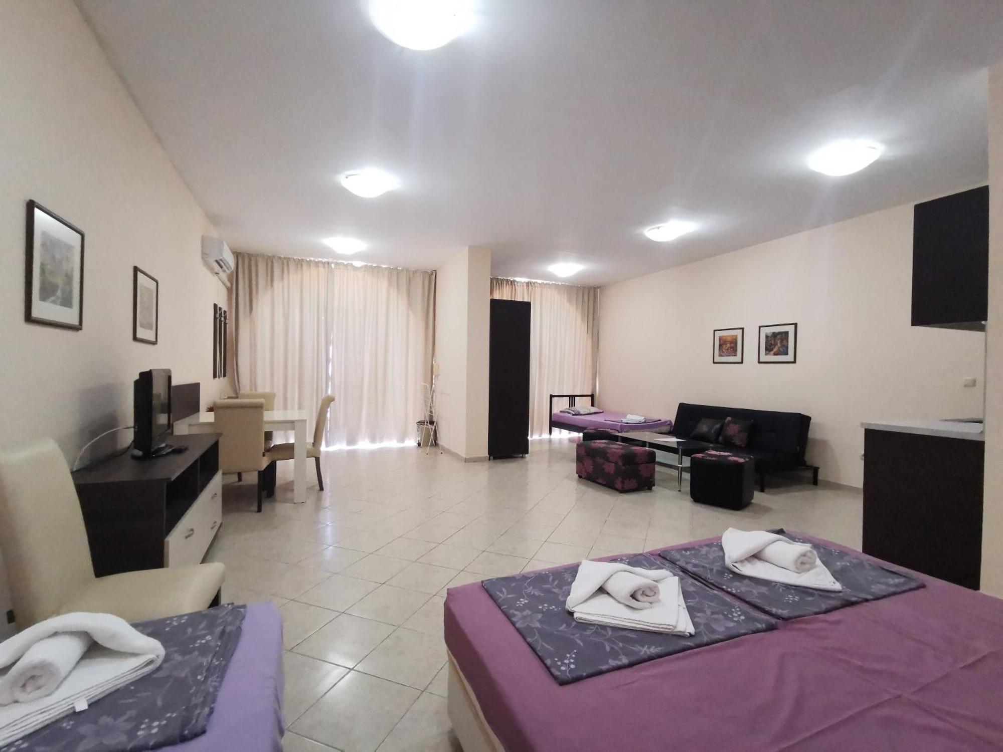 Rose Garden Omax Apartments Slăntjev Brjag Exteriör bild