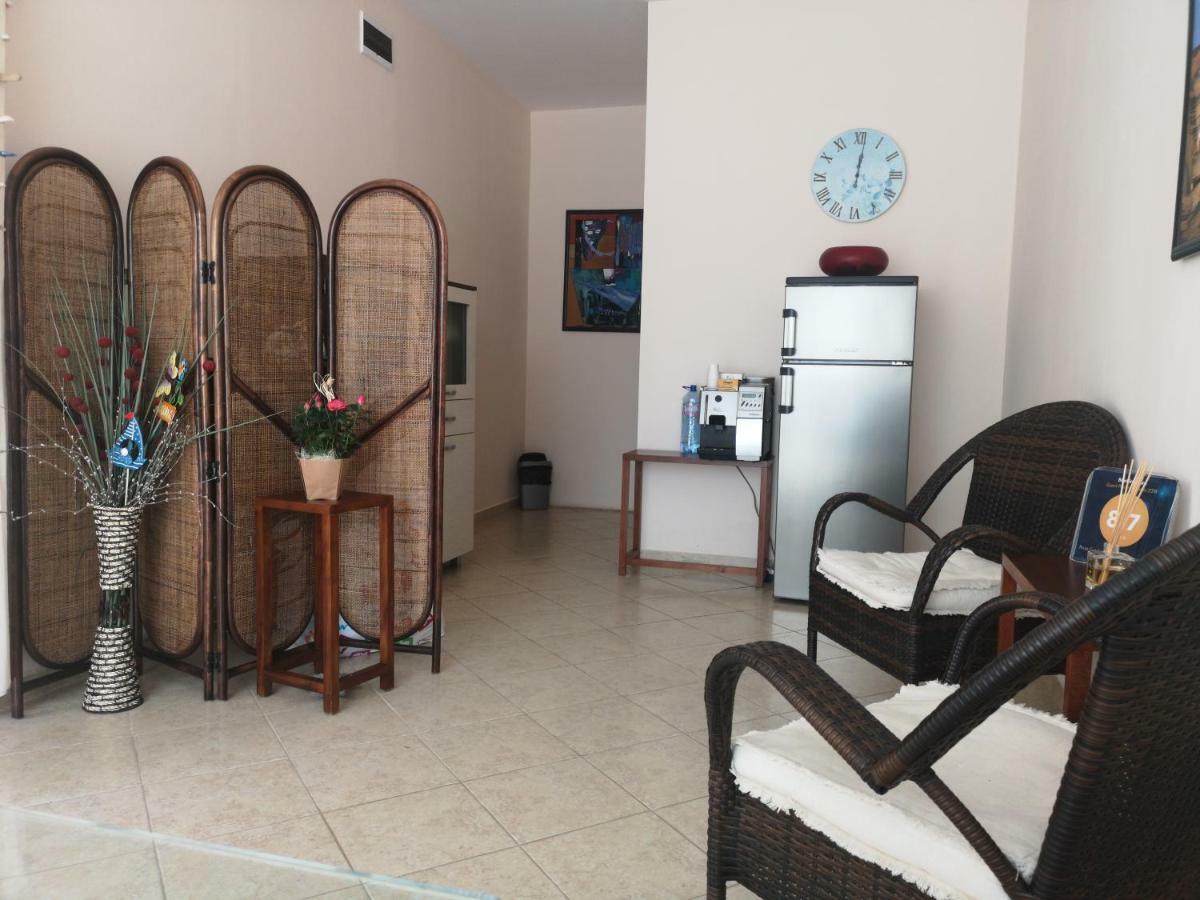 Rose Garden Omax Apartments Slăntjev Brjag Exteriör bild